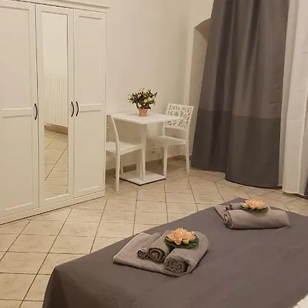 Residenza Trevisani Apartment Bari Exterior photo
